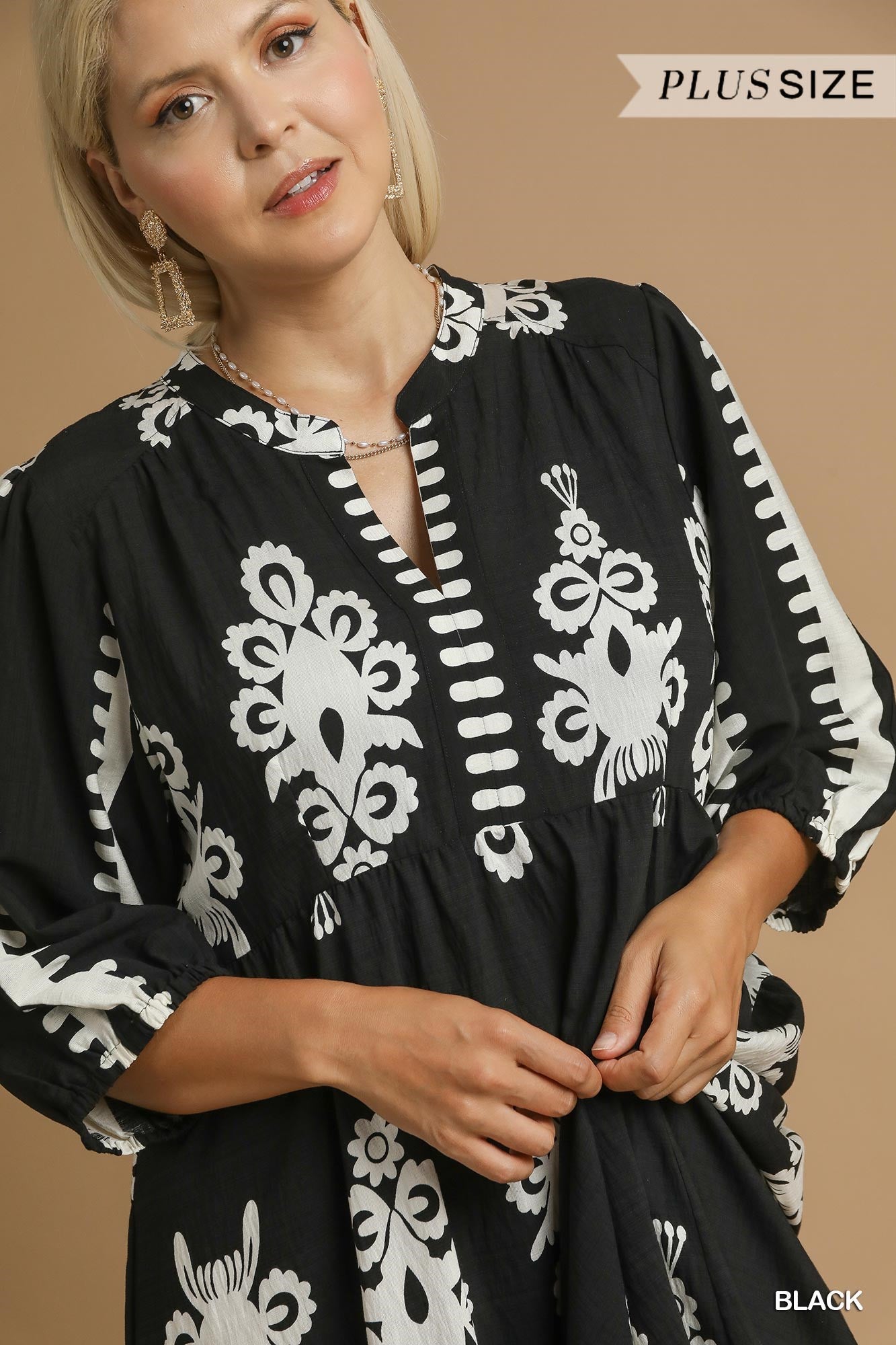 Desert Bloom Embroidered Midi Curvy Dress, Black