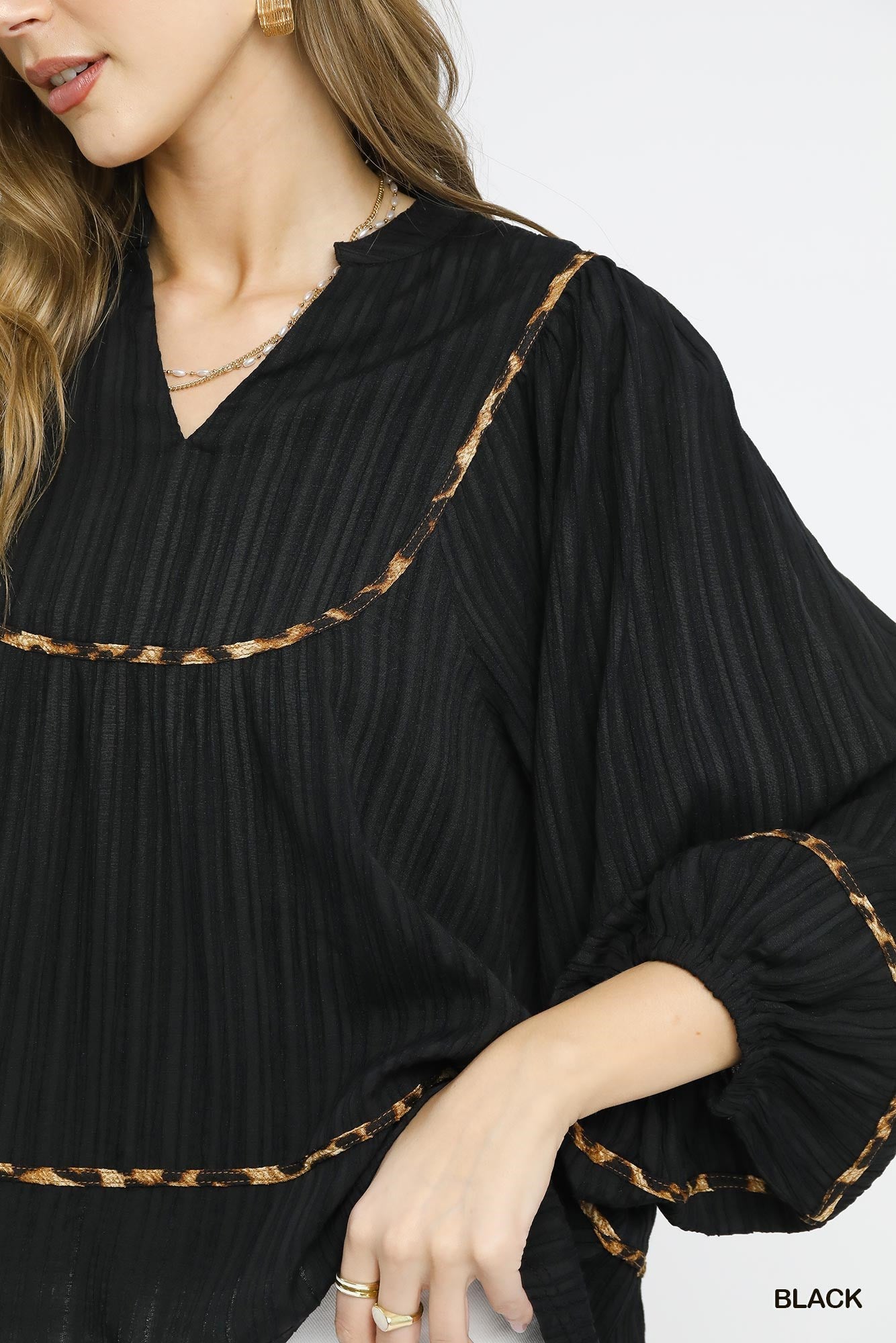 Feline Good Texture Fabric Leopard Print Top, Black