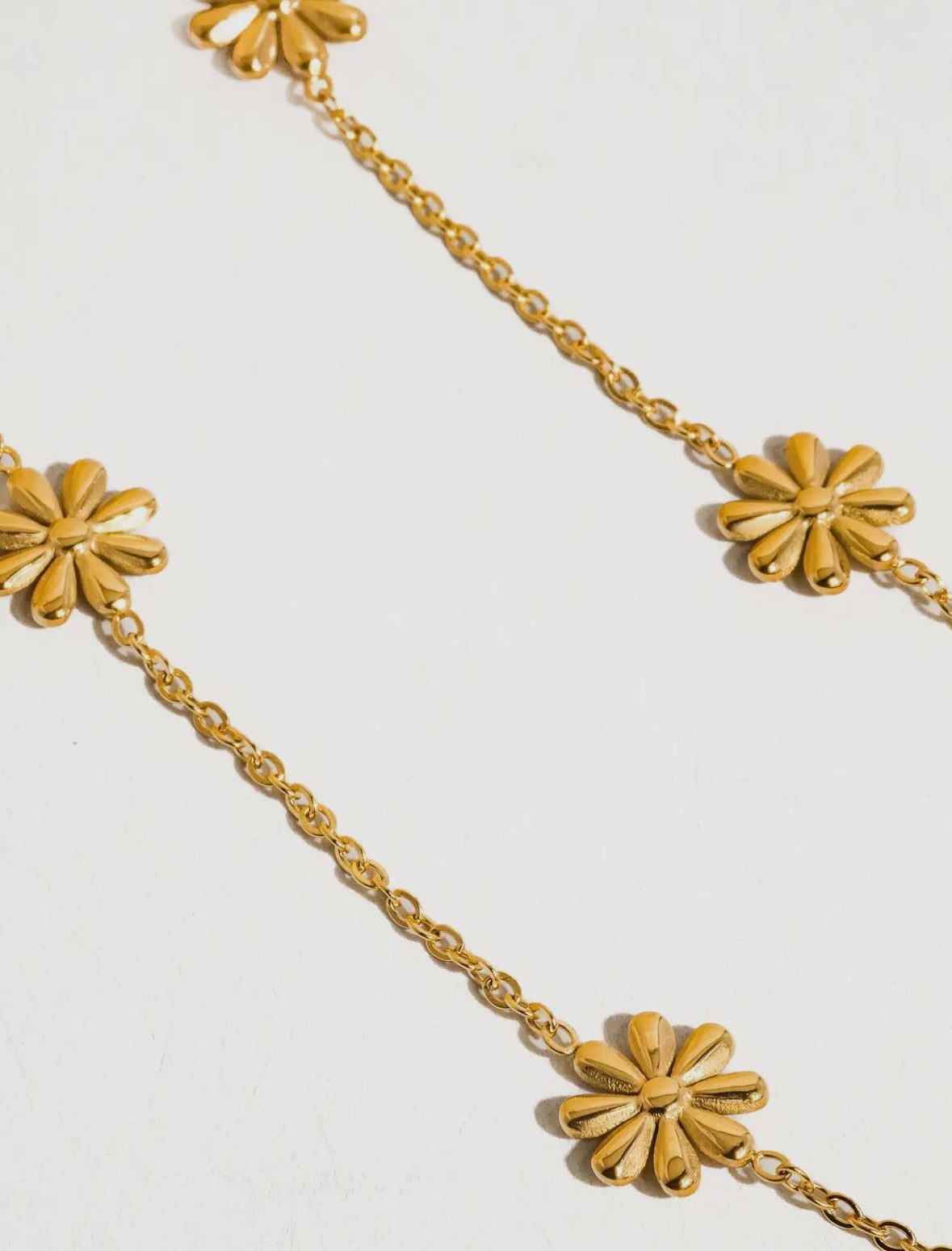 Sunny Days 18K Gold Plated Stainless Steel Daisy Chain Necklace, Gold