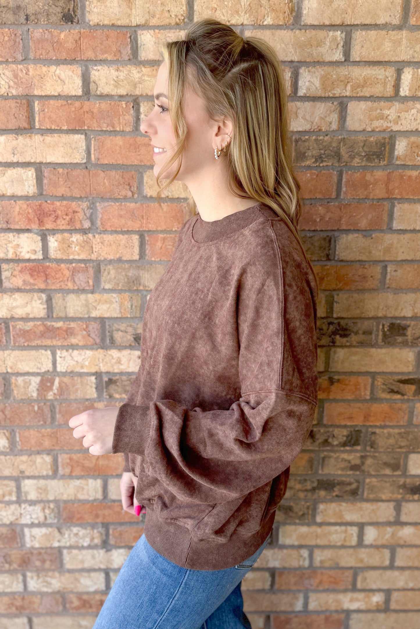 Feels Like Home Vintage Wash Crewneck, Brown