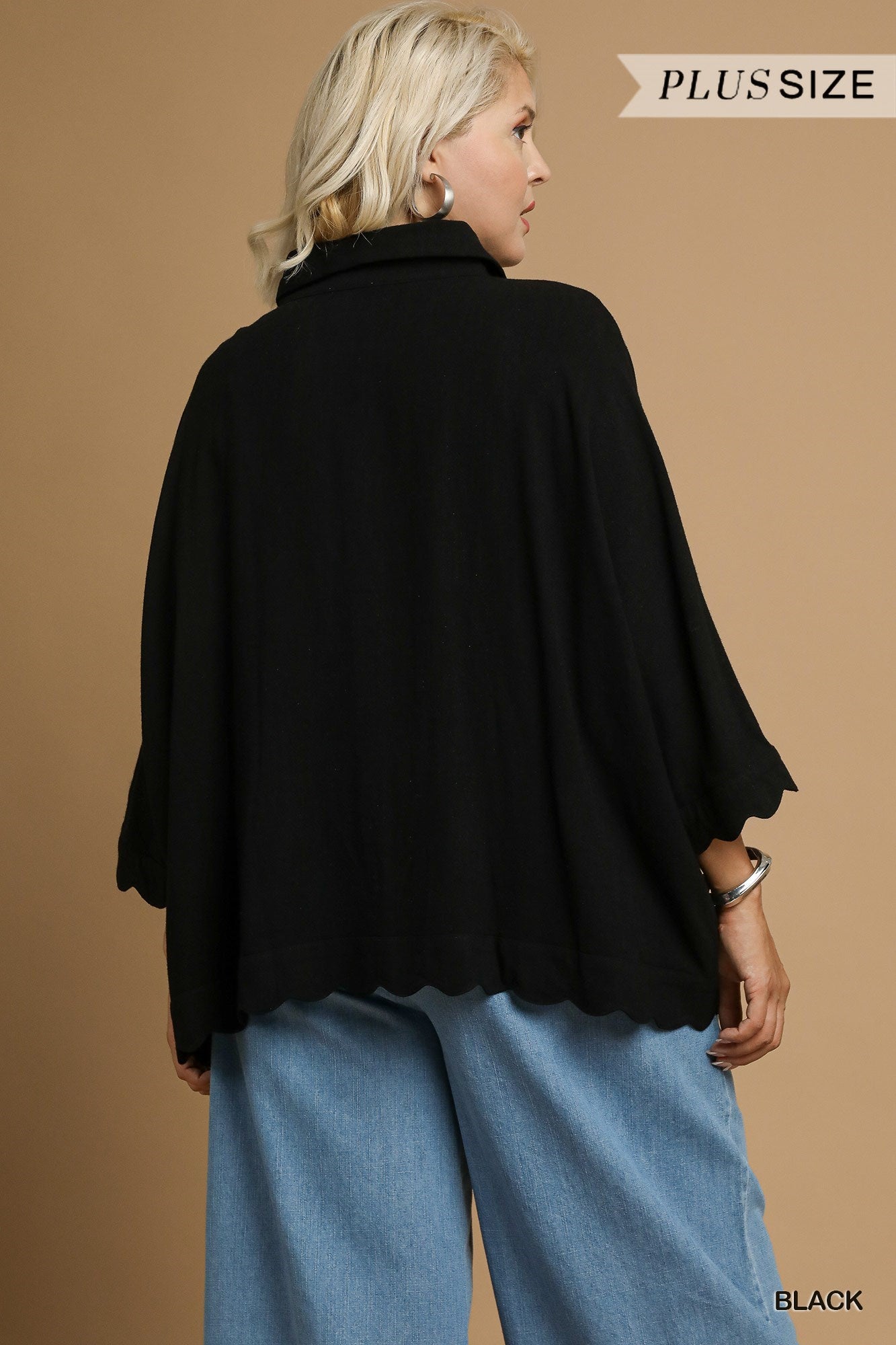Peaceful Moment Linen Scallop Hem Button-Down Curvy Top, Black