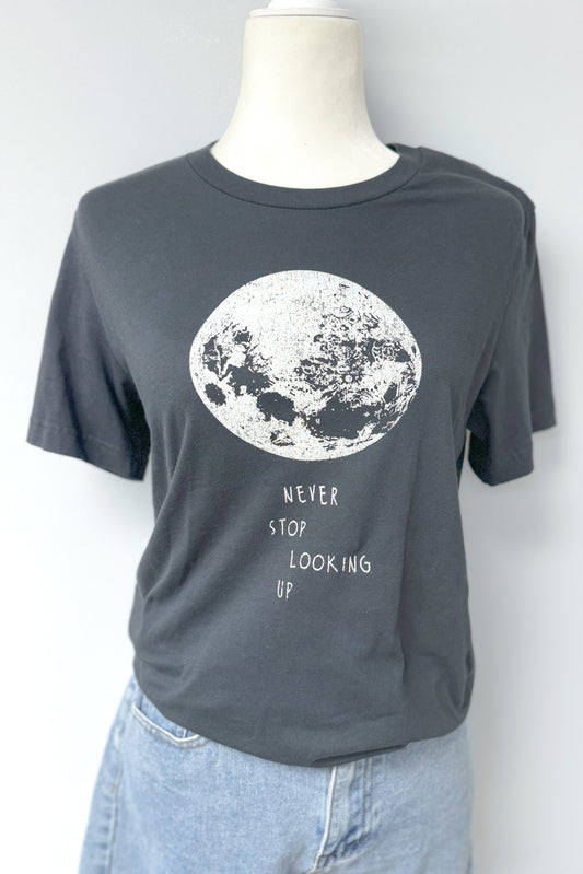 Never Stop Looking Up Graphic Tee, Dark Grey *FINAL SALE*