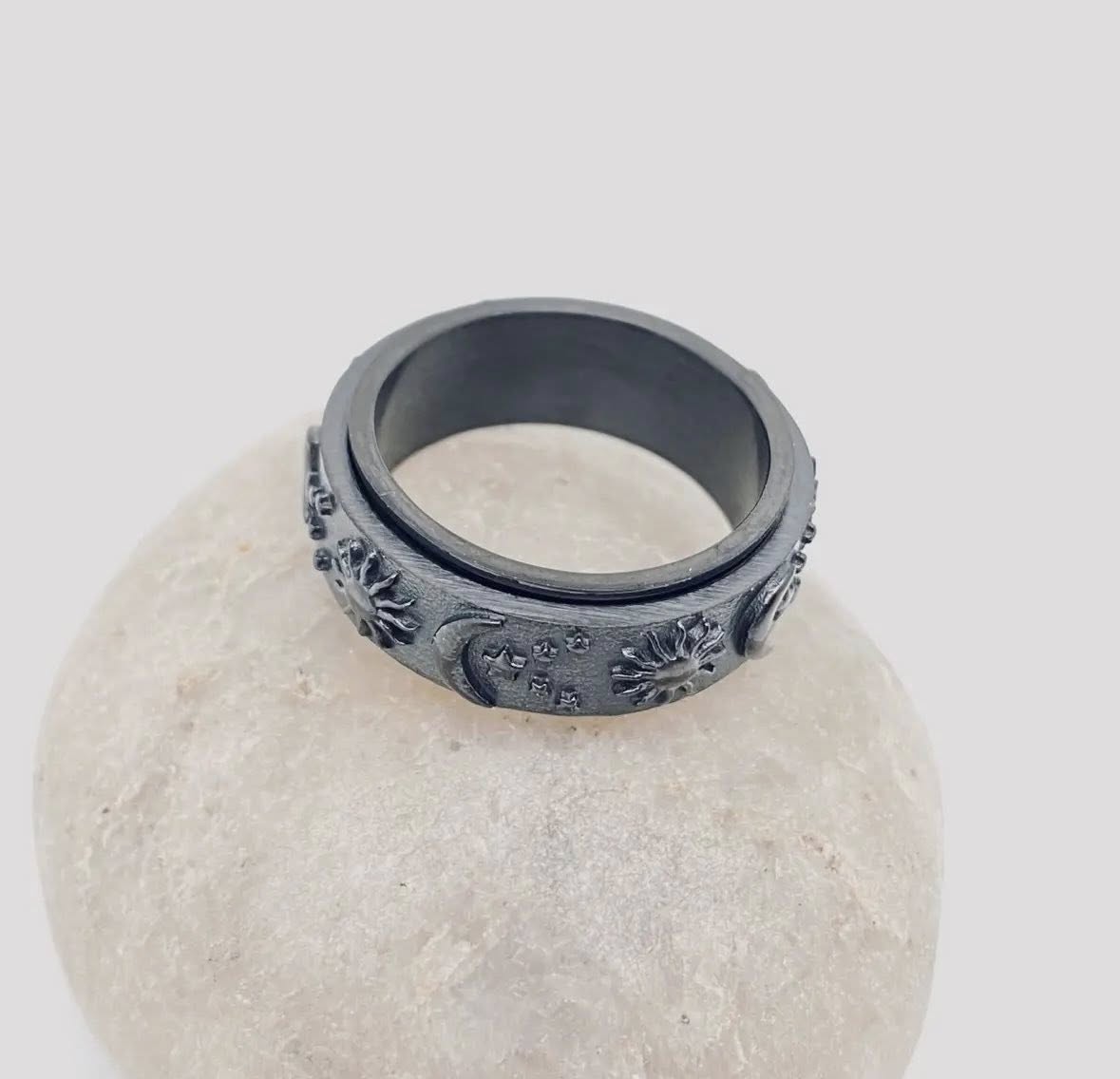 Star Moon and Sun Stainless Steel Rotatable Fidget Ring, Black