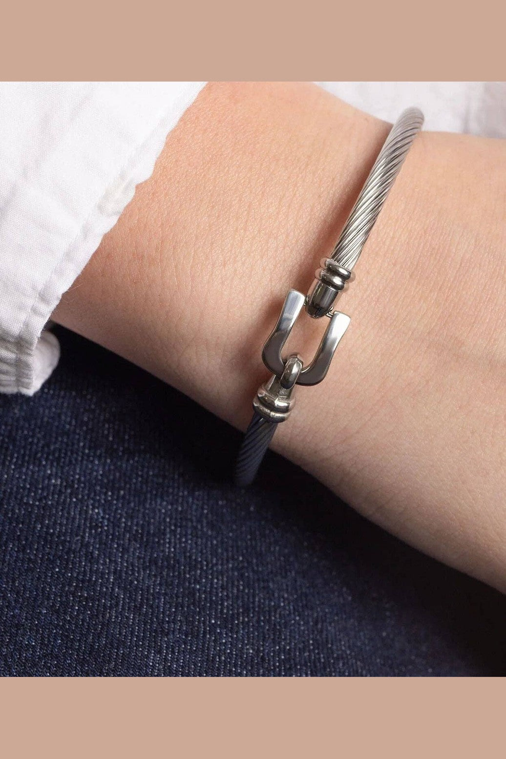 Addi 18K Gold Plated Stainless Steel Buckle Clasp Bangle, Silver