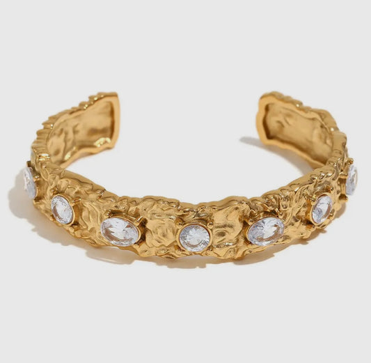 Mira Inlaid Clear Zircon 18K Gold Plated Stainless Steel Hammer Texture Cuff, Gold