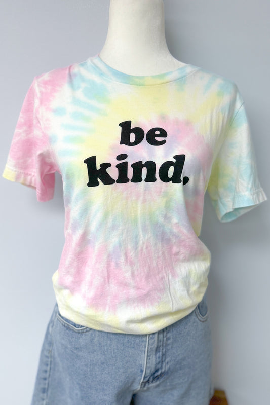 Be Kind Graphic Tee *FINAL SALE*